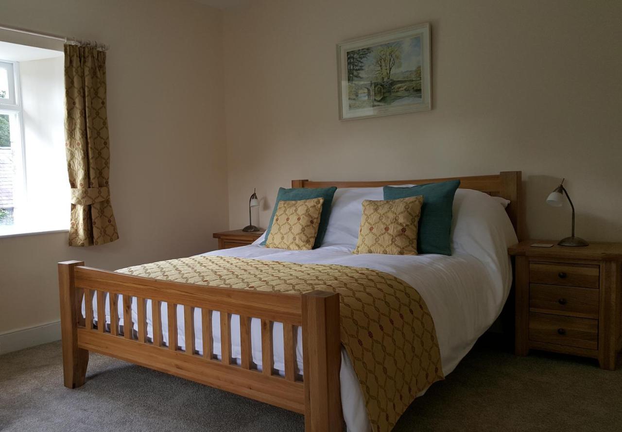 Pontyclerc Farm House Bed And Breakfast Аманфорд Екстериор снимка