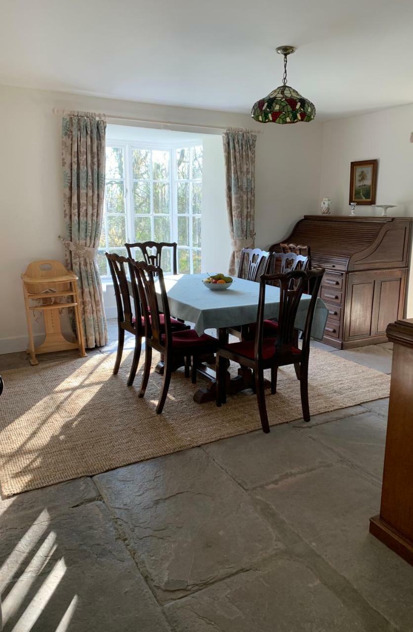Pontyclerc Farm House Bed And Breakfast Аманфорд Екстериор снимка